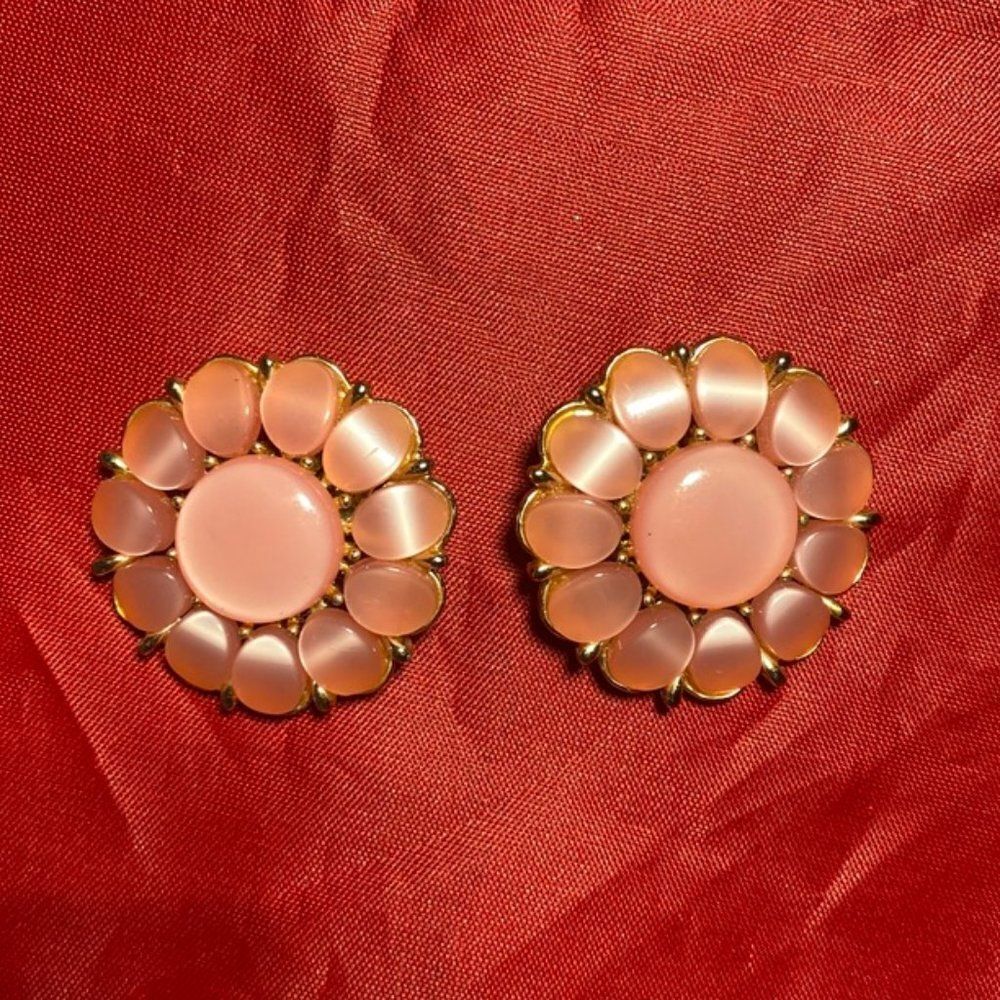 Vintage Pink Clip-On Earrings cottagecore Granny Mid-century
